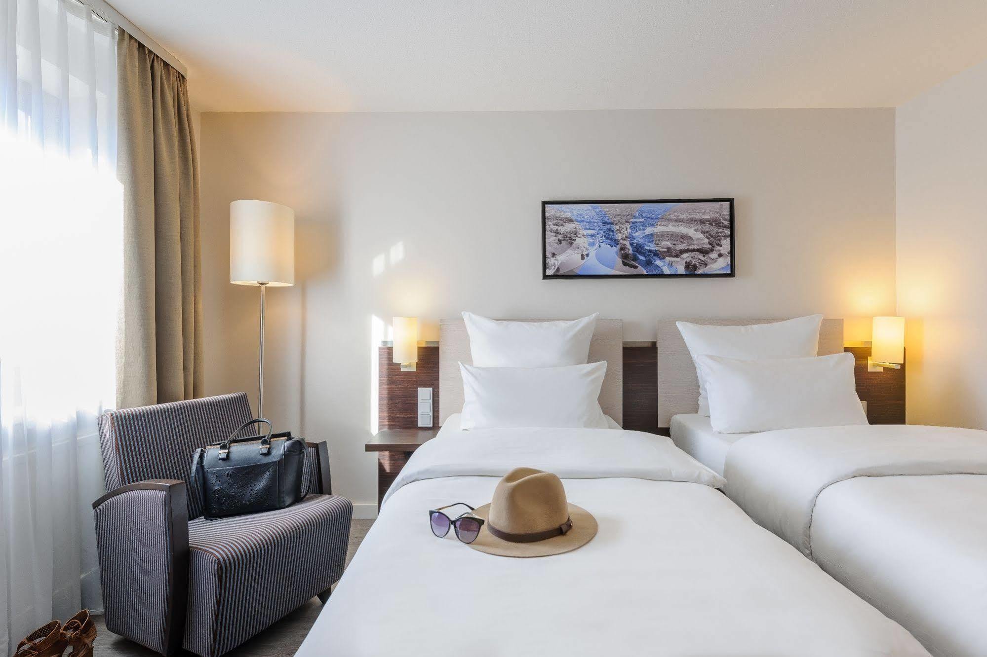 Mercure Hotel Muenchen Sued Messe Dış mekan fotoğraf